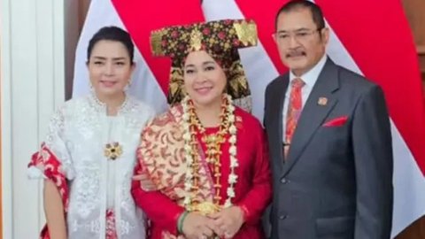 Cantik dan Memesona, Potret Mayangsari Bersama Keluarga Cendana saat Hadiri Perayaan HUT RI di Istana