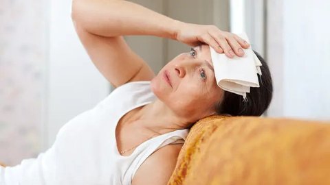 Studi Terbaru: Perempuan Pulih dari Covid-19 Berisiko Tinggi Alami Stroke dan Serangan Jantung