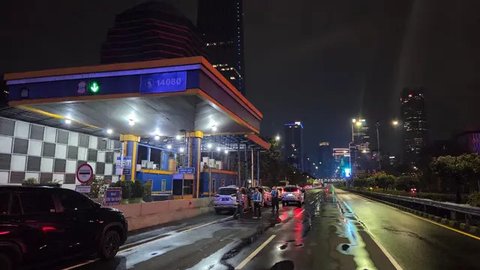 Pintu Tol Pejompongan Dibakar Massa Demo di DPR, Kondisi Petugas Dipastikan Aman