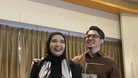 Mual Tengah Malam, Zaskia Sungkar Rela Bangun Jam 1 Demi Makan Mangga