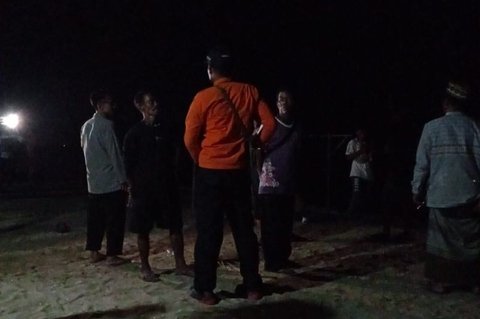 Tragis! Santri Asal Takalar Hilang Terseret Arus Kencang di Pantai Cibaru Anyer Saat Berenang
