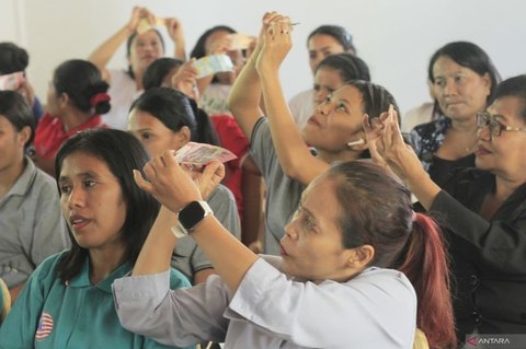 Tahukah Anda? Transaksi PMI Kini Lebih Hemat dengan QRIS Cross Border: BI NTT Edukasi 100 Pekerja Migran