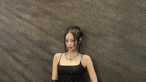 5 Tips Bikin Bahu 90 Derajat bak Jennie Blackpink, Praktis Enggak Perlu ke Gym