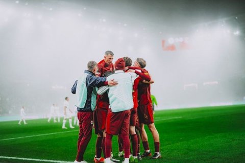 Dean James Tampil Penuh Saat Go Ahead Eagles Takluk 0-2 dari RB Salzburg di Liga Europa