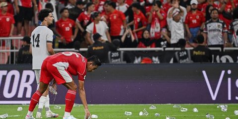 FIFA Jatuhkan Sanksi Kepada PSSI: Denda hingga Rp1 Miliar Akibat Aksi Pelemparan Suporter saat Timnas Indonesia Vs Irak