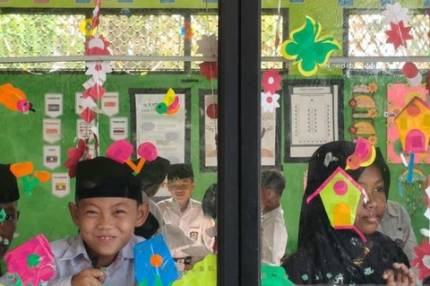 Di Balik Program Makan Bergizi Gratis: Dapur Cilegon Bekerja Sejak Dini Demi Gizi Anak Bangsa