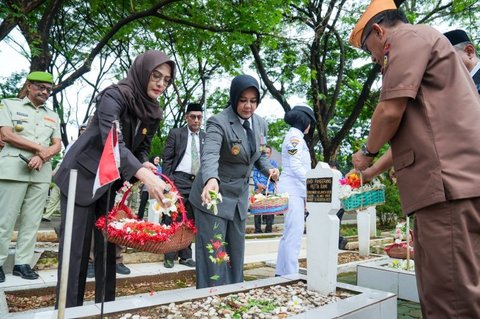 Wagub Sulsel Ajak Warga Jadi Pahlawan di Bidangnya, Tekankan Keteladanan dan Kerja Nyata