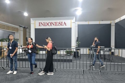 Imbas Kebakaran COP30, Paviliun Negara di Zona Biru Belèm Dipagari Pembatas