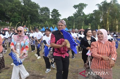 Ribuan Warga Meriahkan Festival Budaya Lereng Merapi, Rayakan Hari Jadi Kalurahan Hargobinangun ke-79