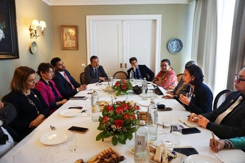 Wamen P2MI Matangkan Rencana Penempatan PMI di Yunani, Bidik Peluang Pasar yang Bertumbuh Pesat