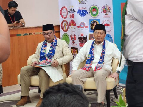 <p>Calon gubernur dan wakil gubernur Jakarta Ridwan Kamil alias RK-Suswono menghadiri acara deklarasi dukungan dari Gabungan Relawan Ridwan Kamil-Suswono (Garnisun) 08 di wilayah Cakung, Jakarta Timur (Liputan6.com/Nanda Perdana Putra)</p>