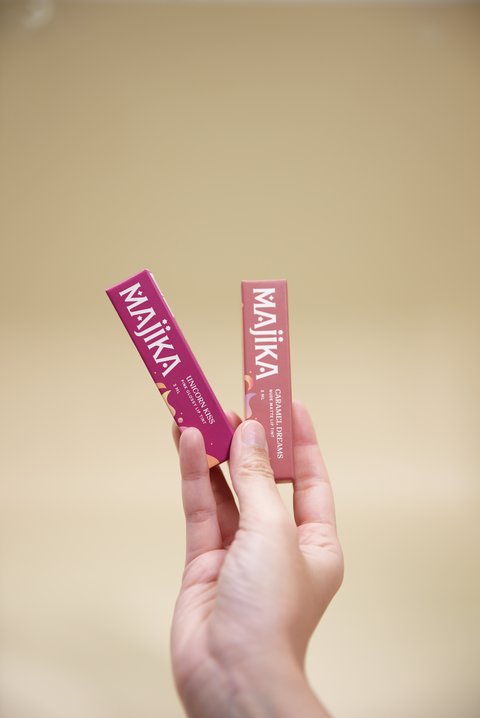 Produk lip tint MAJIKA.