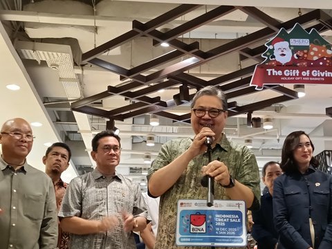 Menko Airlangga Sebut Belanja Masyarakat Bisa Tembus Rp110 Triliun di 2025