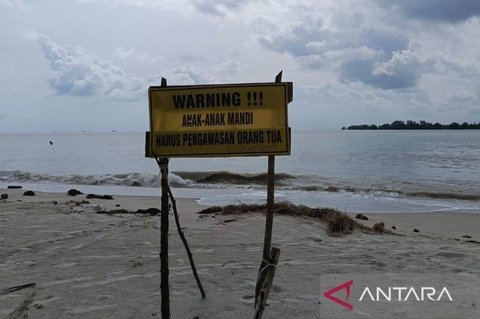 Imbauan BPBD Babel: Hindari Pantai Saat Malam Tahun Baru Akibat Potensi Cuaca Buruk Ekstrem