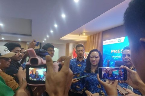 {{caption}}