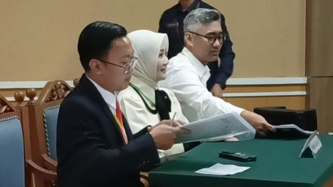 Atalia Praratya Hadiri Sidang Perceraian, Tersenyum Tipis dan Meminta Doa