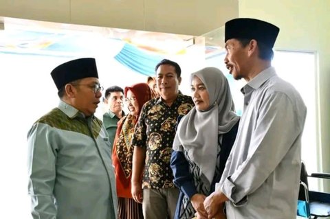 {{caption}}