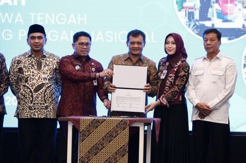 Gubernur Jateng Tegas Larang Alih Fungsi Lahan Pertanian Demi Ketahanan Pangan 2026