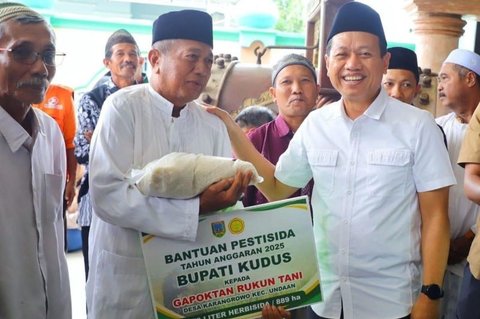 Pemkab Kudus Salurkan Bantuan Beras dan Pestisida untuk Petani Terdampak Banjir