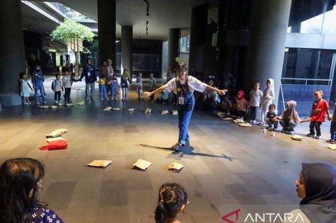 Gerakan Main Bareng Keluarga Kita: Pulihkan Interaksi Orang Tua dan Anak Tanpa Gawai