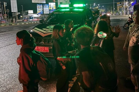 Satpol PP Bantul Tertibkan Belasan Anak Punk yang Resahkan Warga di Jejeran