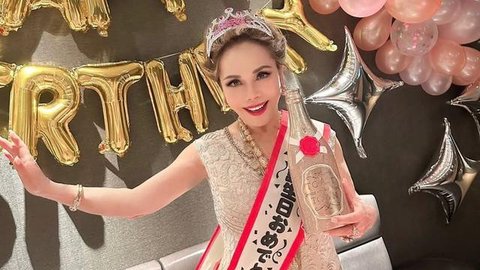 Di Usia 86 Tahun, Dewi Soekarno Tetap Awet Muda dan Cantik Memesona