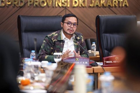 DPRD DKI Dorong UMKM Takjil Ramadhan Perkuat Transaksi Digital untuk Adaptasi Modern