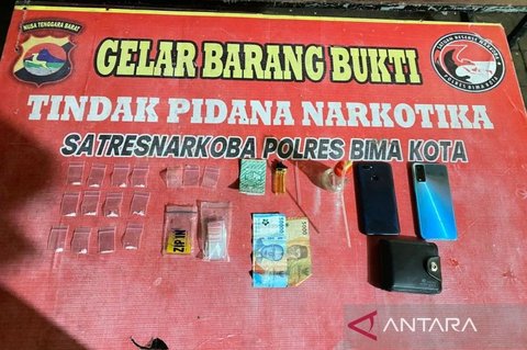 {{caption}}