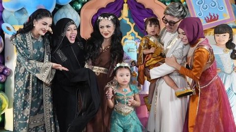 Rayakan Ultah ke-4, Ameena Dikelilingi Keluarga Besar dan Kehadiran Krisdayanti-Ashanty