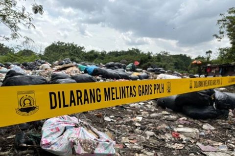 DLH Kota Tangerang Periksa Pengelola TPS Ilegal Dekat Cisadane, Antisipasi Pencemaran Lingkungan