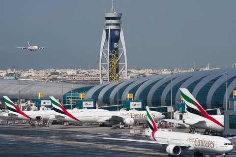 Empat Staf Terluka dalam Insiden Bandara Dubai di Tengah Ketegangan Timur Tengah