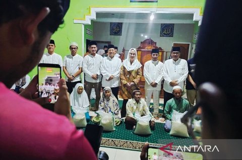 {{caption}}