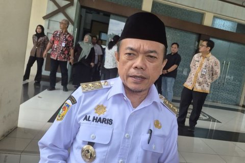 Gubernur Jambi Pastikan Kerugian Nasabah Bank Jambi Akibat Peretasan Ditanggung Laba 2025