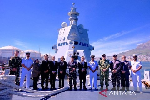 KRI Prabu Siliwangi Afrika Selatan: Pererat Hubungan Bilateral TNI AL