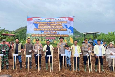 Polri dan Pemuda Katolik Perkuat Ketahanan Pangan Nasional Lewat Penanaman Jagung di Cianjur