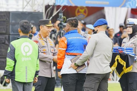 Kapolri Ajak Ojol dan Pekerja Bersatu Jaga Stabilitas Nasional