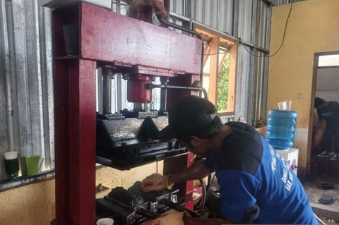 DLH Mimika Butuh Tambahan Mesin, Pengelolaan Sampah Plastik Mimika Mendesak Ditingkatkan