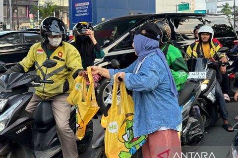 ANTARA Makassar dan HGI Berbagi Takjil, Wujudkan Kepedulian Sosial di Bulan Ramadan