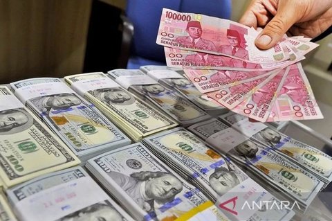 Rupiah Melemah: Penutupan Selat Hormuz dan Beban Utang Pemerintah Jadi Pemicu