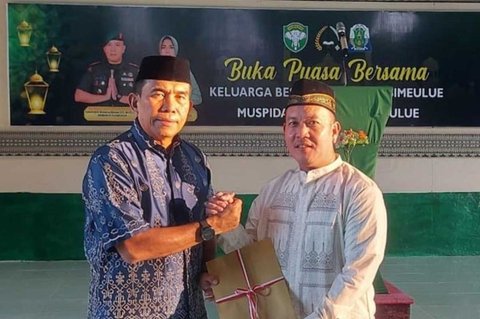 {{caption}}
