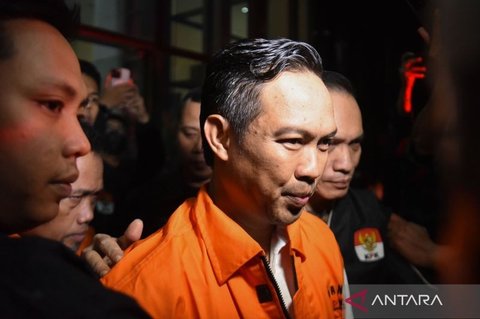 KPK Ungkap Bupati Cilacap Syamsul Auliya Rachman Kumpulkan THR untuk Forkopimda