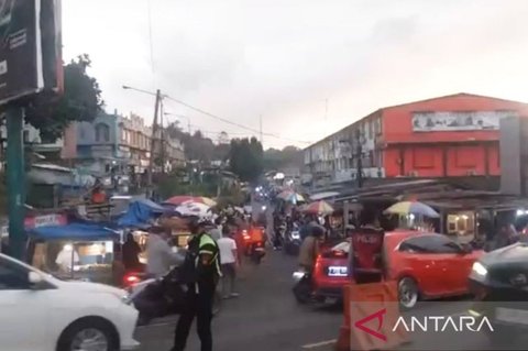 Polres Bogor Terapkan One Way Situasional di Jalur Puncak Jelang Lebaran 2026