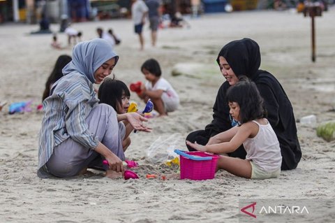 Puluhan Ribu Pengunjung Padati Ancol Selama Libur Lebaran 1447 H, Puncak Kunjungan Diprediksi Capai 50 Ribu Orang