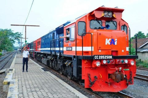 KAI Tanjungkarang: Pelanggaran Rel Kereta Api adalah Tindakan Melawan Hukum dan Berbahaya
