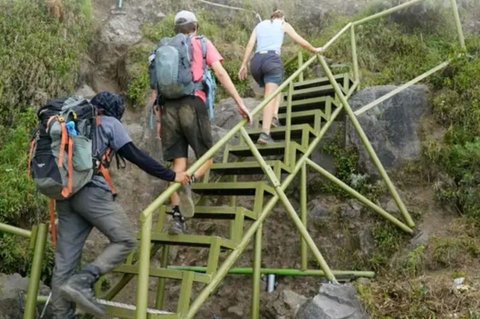 Libur Panjang Picu Lonjakan Pendaki, Kuota Gunung Rinjani Penuh