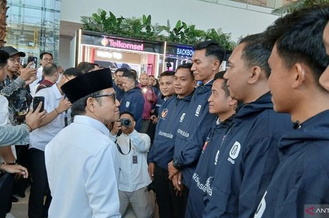 Menko PM Lepas 200 Pekerja Migran Indonesia ke Jepang Lewat Program SMK Go Global