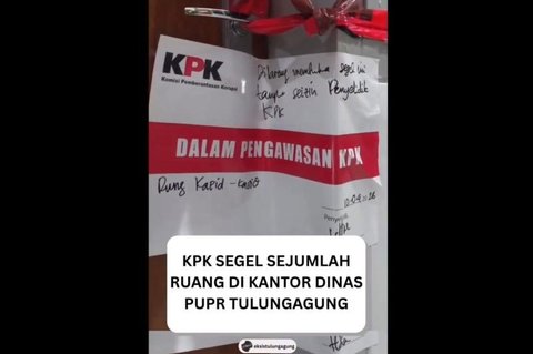 {{caption}}