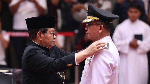 Pramono Anung Lantik 11 Pejabat Pemprov DKI Jakarta, Syafrin Liputo Kini Jadi Wali Kota Jaksel