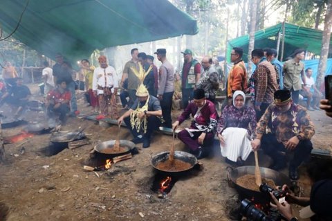 Bupati Kukar Ajak Desa Perkuat Pelestarian Budaya Kukar sebagai Tameng Modernisasi