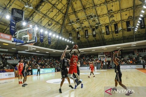 Pelita Jaya Kalahkan RANS Simba Kedua Kalinya, Kokoh di Puncak Klasemen IBL